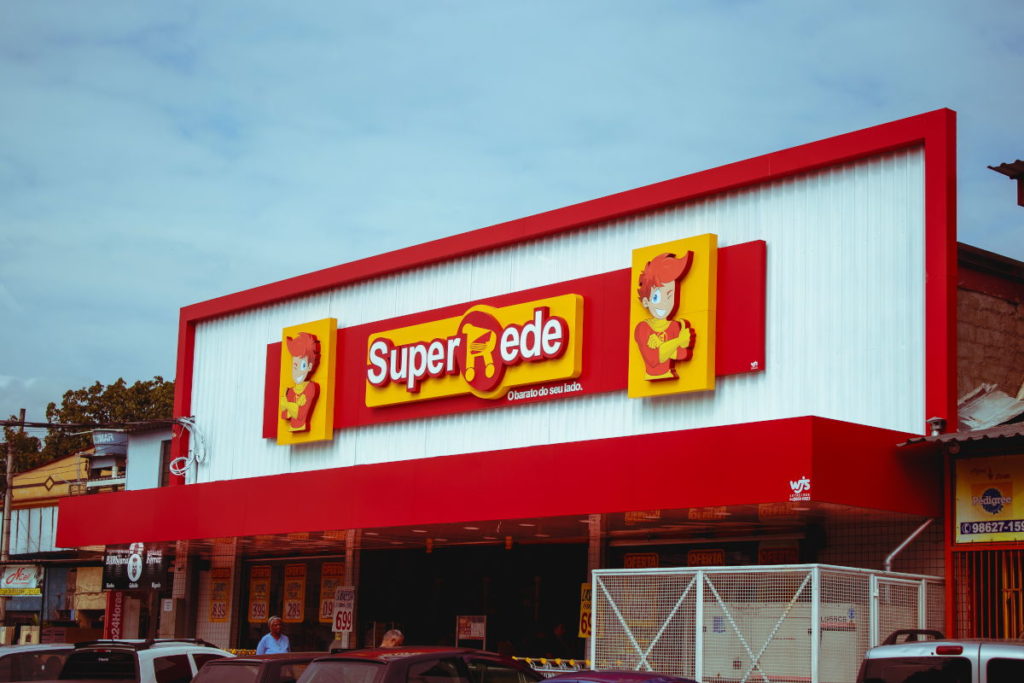 Fachada do supermercado Super Rede